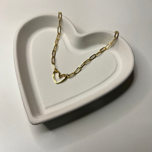 Sencilla Heart Necklace