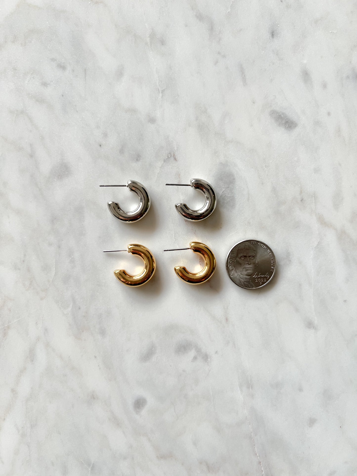 The Small Lightweight Chunky Hoop