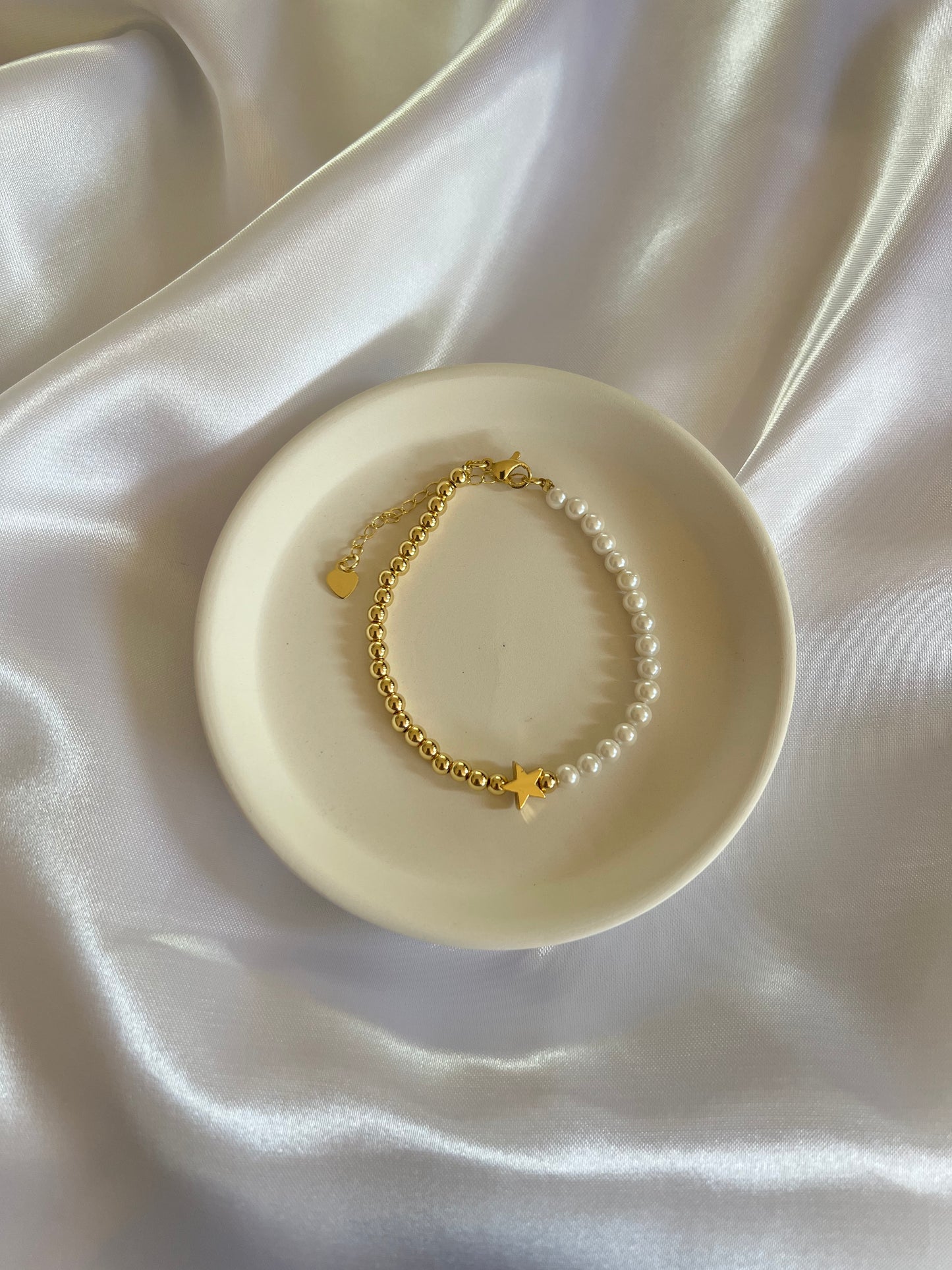 Star with Gold Beads and Pearls