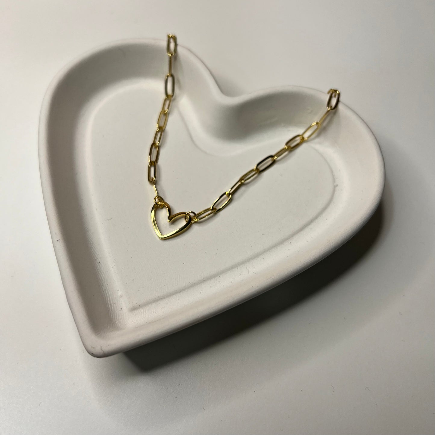 Sencilla Heart Necklace