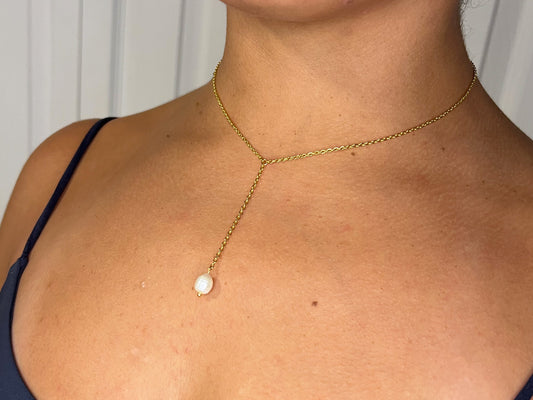 Dainty Pearl Necklace